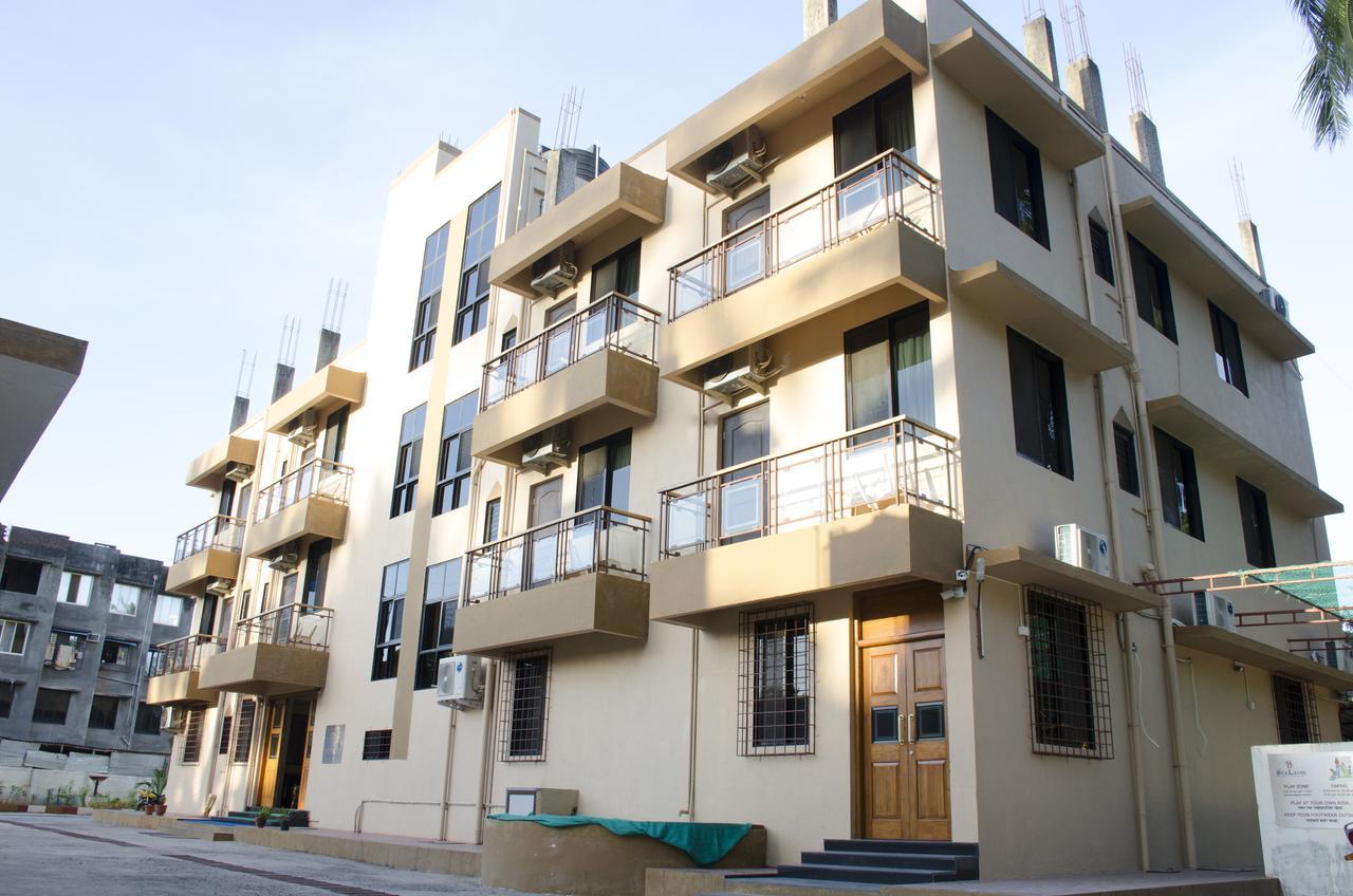 Hira Laxmi Residency Ξενοδοχείο Alībāg Εξωτερικό φωτογραφία